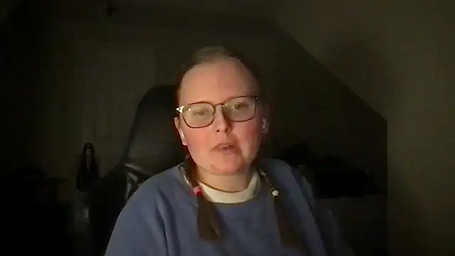 lexie lilacs online show from 02.17.25