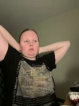 lexie lilacs online show from 03.18.25