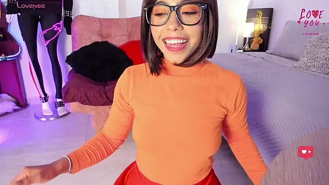 Snapshot of AndreaVelasco chatting on 06.05.26 AndreaVelasco online show from 06.05.26
