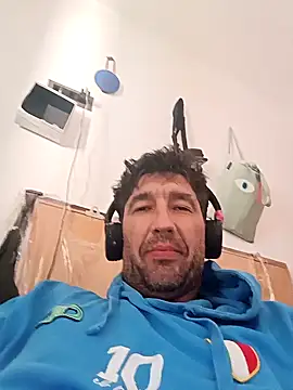 Snapshot of LasiDadi chatting on 12.03.25 LasiDadi online show from 12.03.25