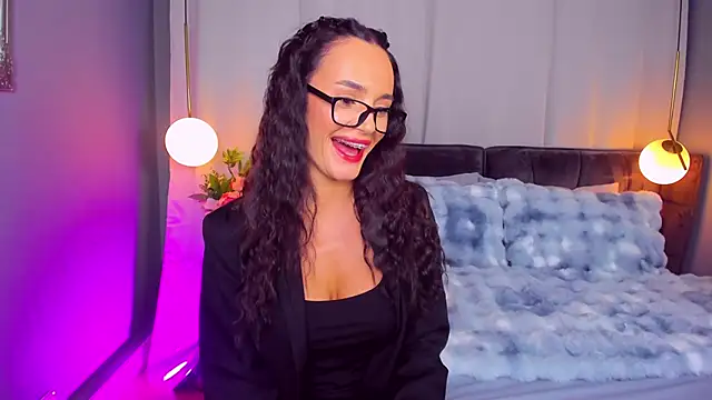 CarlaWhite online show from 04.17.26