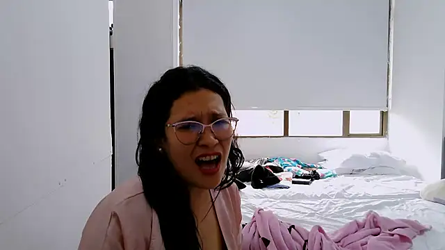 luxandracon23 online show from 09.15.25