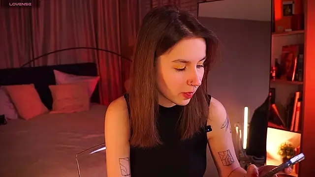 Snapshot of mind_game chatting on 02.15.26 mind game online show from 02.15.26