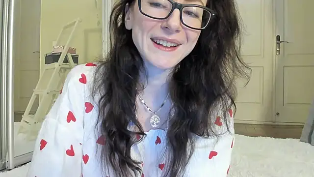 Baby Jewel online show from 03.01.25