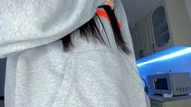 Kim Oberlin  online show from 02.03.26