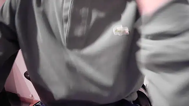 Snapshot of maxdoingthings chatting on 02.16.25 maxdoingthings online show from 02.16.25