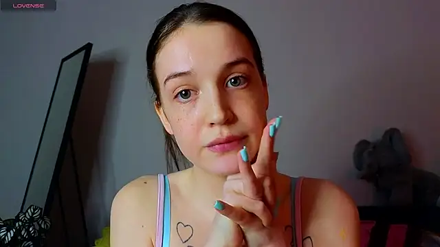 Snapshot of Sweet_Evva chatting on 05.16.26 Sweet Evva online show from 05.16.26