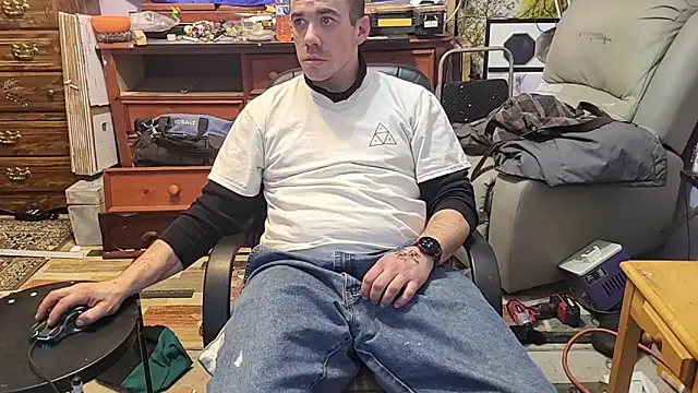 Snapshot of ScubaStevex chatting on 02.02.26 ScubaStevex online show from 02.02.26