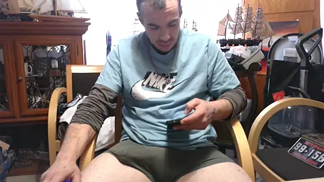 Snapshot of ScubaStevex chatting on 02.13.26 ScubaStevex online show from 02.13.26