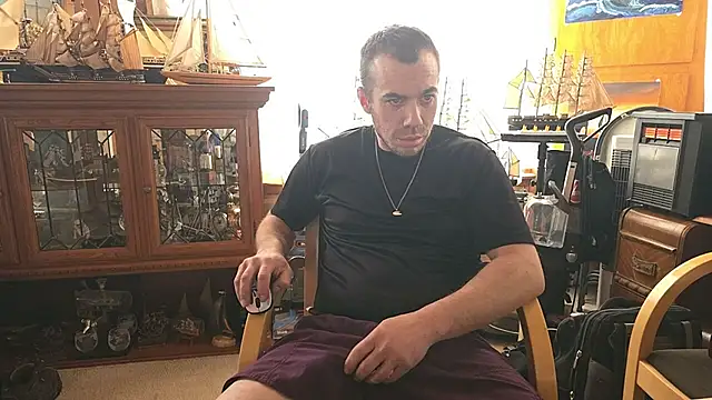 Snapshot of ScubaStevex chatting on 02.23.26 ScubaStevex online show from 02.23.26