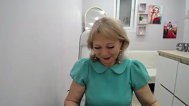 Milla Cutie18 online show from 02.19.26