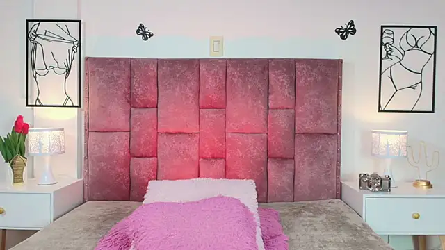 NicolMiller4 online show from 04.21.26