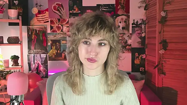 LuxRayi online show from 01.08.25