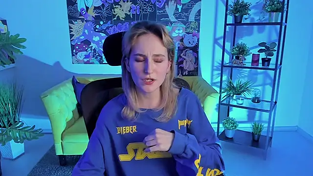 LuxRayi online show from 02.21.25