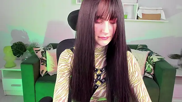 LuxRayi online show from 03.02.25