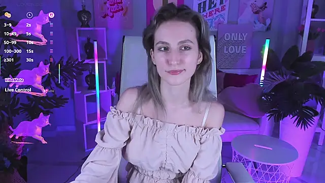 LuxRayi online show from 09.09.25