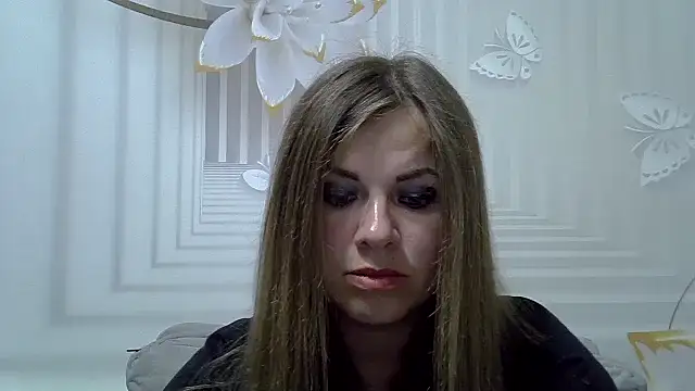 Snapshot of TinaFun4u chatting on 06.18.26 TinaFun4u online show from 06.18.26