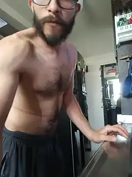 Snapshot of hairyserious chatting on 12.04.24 hairyserious online show from 12.04.24