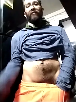 Snapshot of hairyserious chatting on 02.13.25 hairyserious online show from 02.13.25