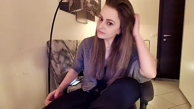 Snapshot of Eelleen chatting on 01.12.26 Eelleen online show from 01.12.26