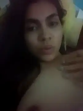 Snapshot of 02julieta chatting on 12.17.24 02julieta online show from 12.17.24