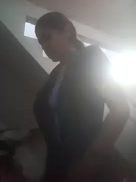 Snapshot of 02julieta chatting on 01.22.25 02julieta online show from 01.22.25