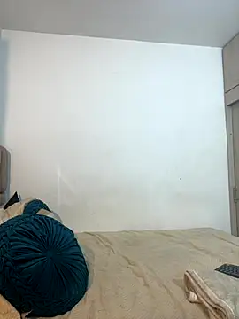 KloheCurvy online show from 11.19.25