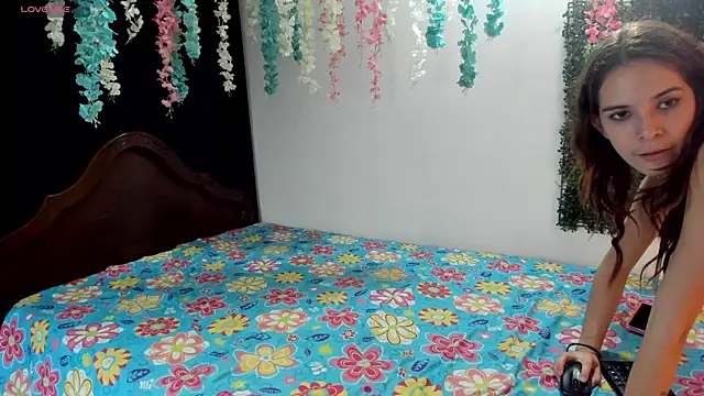 kattyandtom2 online show from 01.12.25