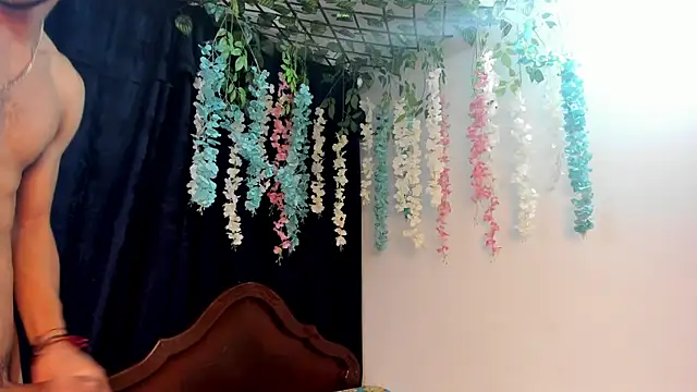 kattyandtom2 online show from 01.18.25