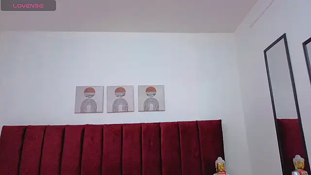 selena castillo online show from 09.13.25