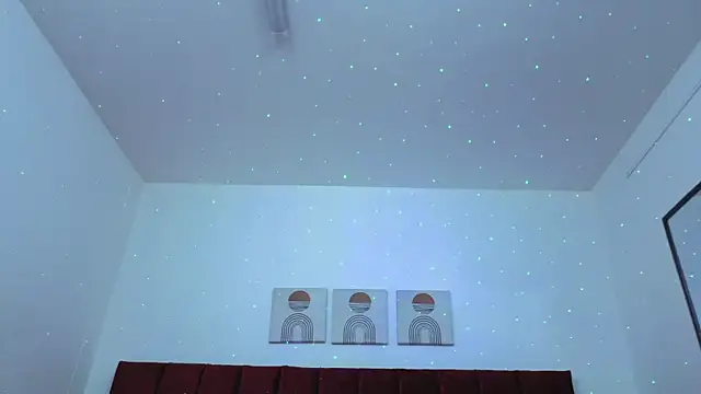 selena castillo online show from 10.17.25