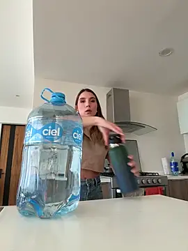 Snapshot of SophieRaily_ chatting on 02.05.25 SophieRaily online show from 02.05.25