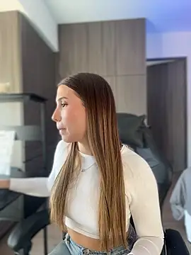 Snapshot of SophieRaily_ chatting on 11.06.25 SophieRaily online show from 11.06.25