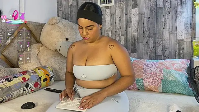 Violetrousse online show from 10.23.25