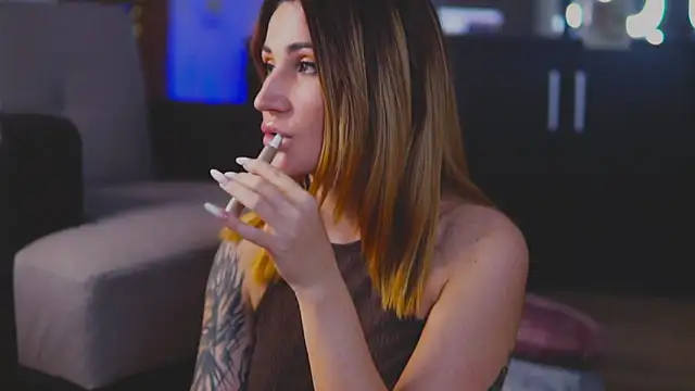 KimSkyex online show from 01.18.25