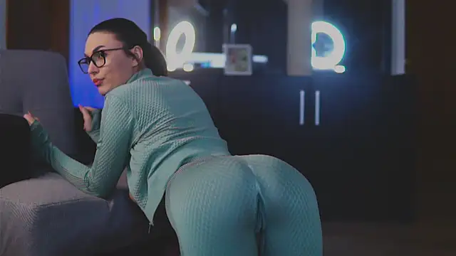 Mona Lisss online show from 01.21.25