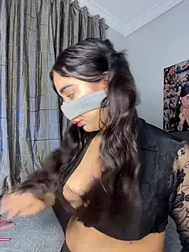 Snapshot of Meryem_Queen chatting on 02.28.26 Meryem Queen online show from 02.28.26