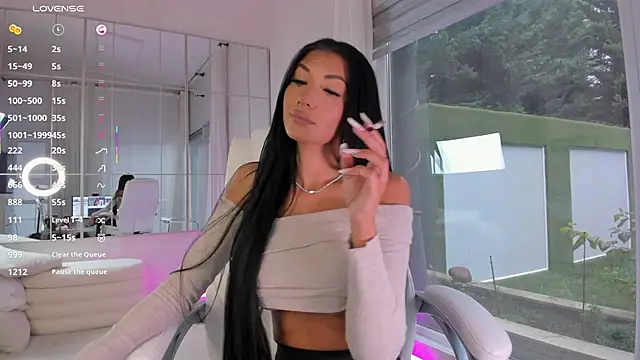 missdiamond  online show from 11.23.25