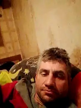 Snapshot of Gotowy40 chatting on 12.19.24 Gotowy40 online show from 12.19.24