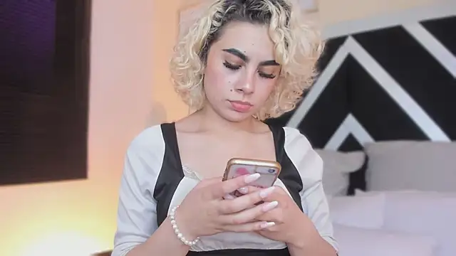 marian pinzon online show from 11.12.25