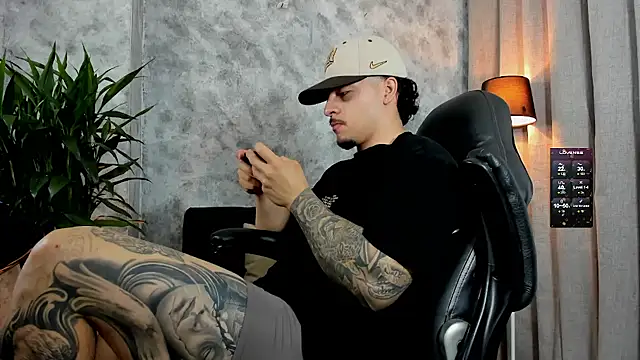 boyc022  online show from 11.29.25