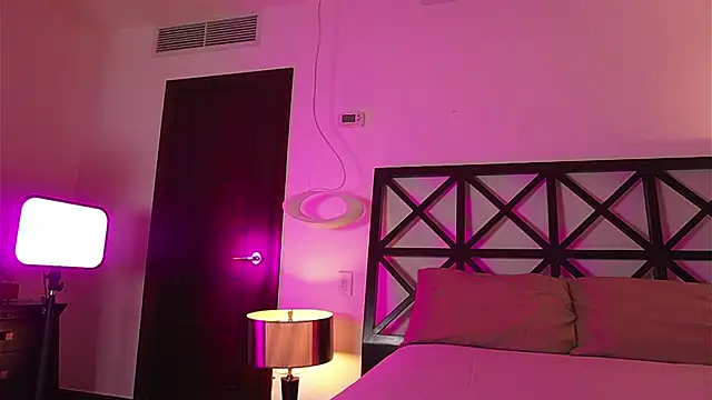 LunaMystyque online show from 09.13.25