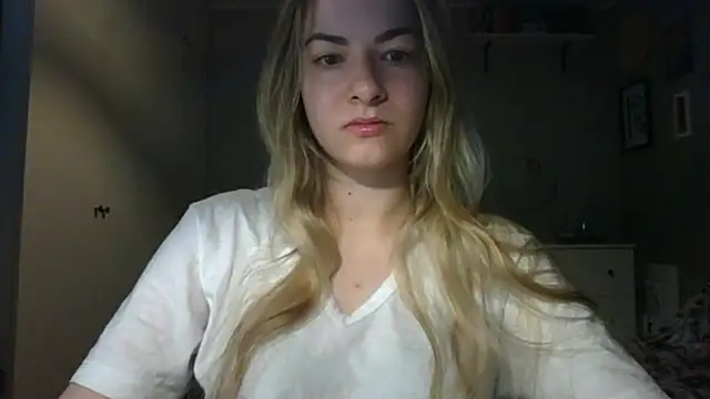 Snapshot of ROSIEx_sweet chatting on 04.07.26 ROSIEx sweet online show from 04.07.26
