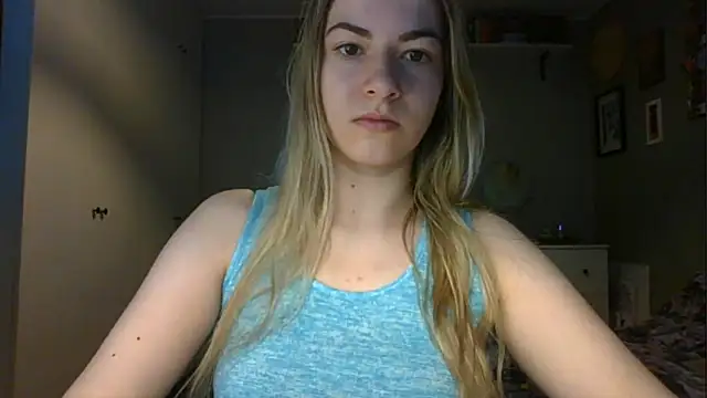 Snapshot of ROSIEx_sweet chatting on 04.10.26 ROSIEx sweet online show from 04.10.26