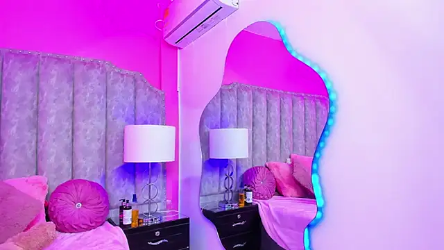 CoralHarmon online show from 02.24.25