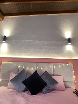 AniiRose online show from 09.12.25