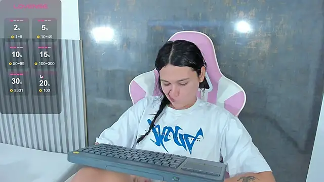 lana boomer online show from 10.26.25