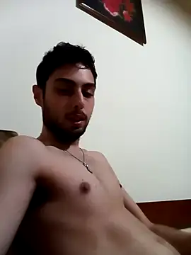 Snapshot of Raze_Elusive chatting on 12.04.24 Raze Elusive online show from 12.04.24