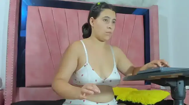 Salome Moonn online show from 01.04.25