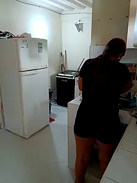 Snapshot of Stylevoluptuousvycky chatting on 11.04.25 Stylevoluptuousvycky online show from 11.04.25